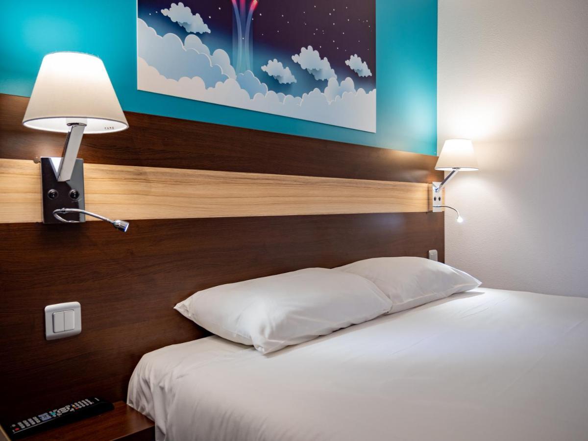 Contact Hotel Restaurant La Chaumiere Entre Orgeval Et Flins A13 Sortie 8 เลส์มูโรซ์ ภายนอก รูปภาพ