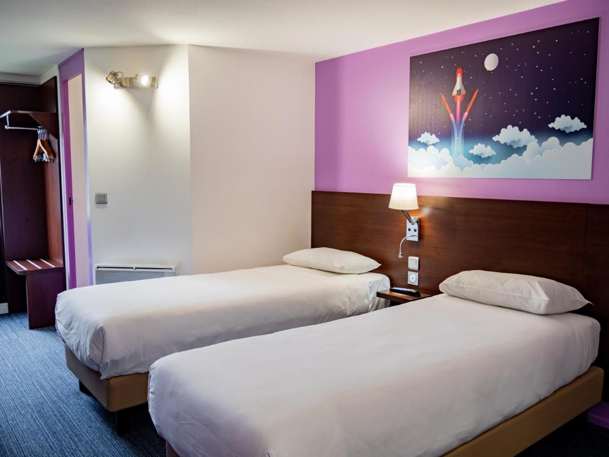Contact Hotel Restaurant La Chaumiere Entre Orgeval Et Flins A13 Sortie 8 เลส์มูโรซ์ ภายนอก รูปภาพ